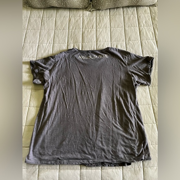 Magnolia Pearl Tee - Picture 2 of 4